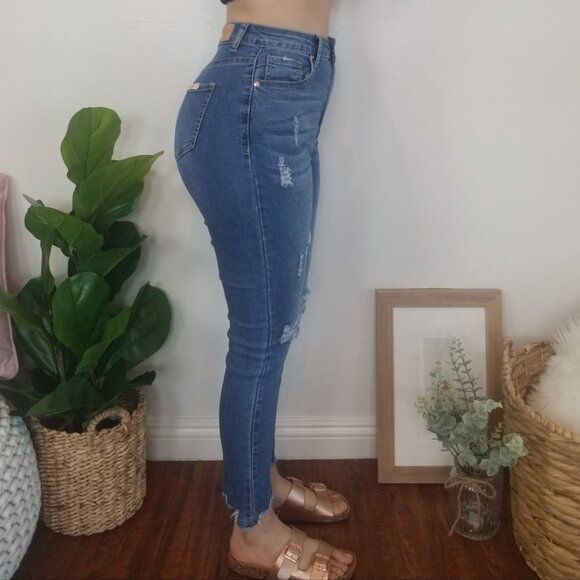 WHOLESALE * 6 JEANS // BOUTIQUE CLOSING // EVERYTHING MUST GO - Picture 7 of 16